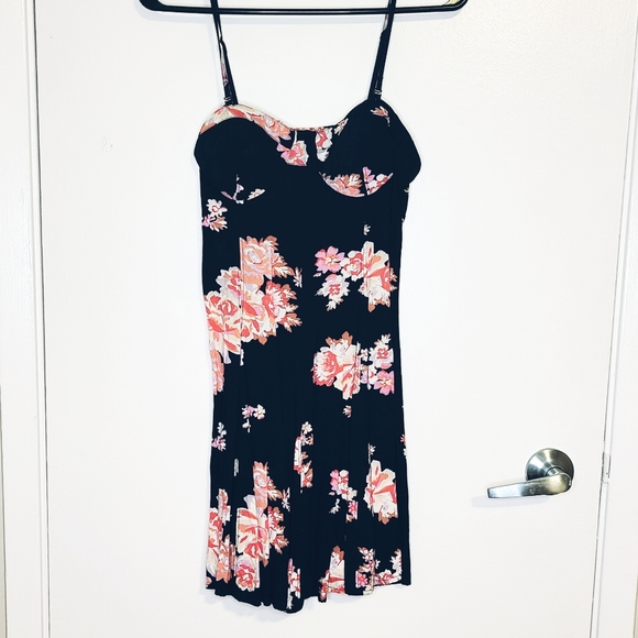 American Eagle Summer Black and Pink Flower Dress - Picture 1 of 4